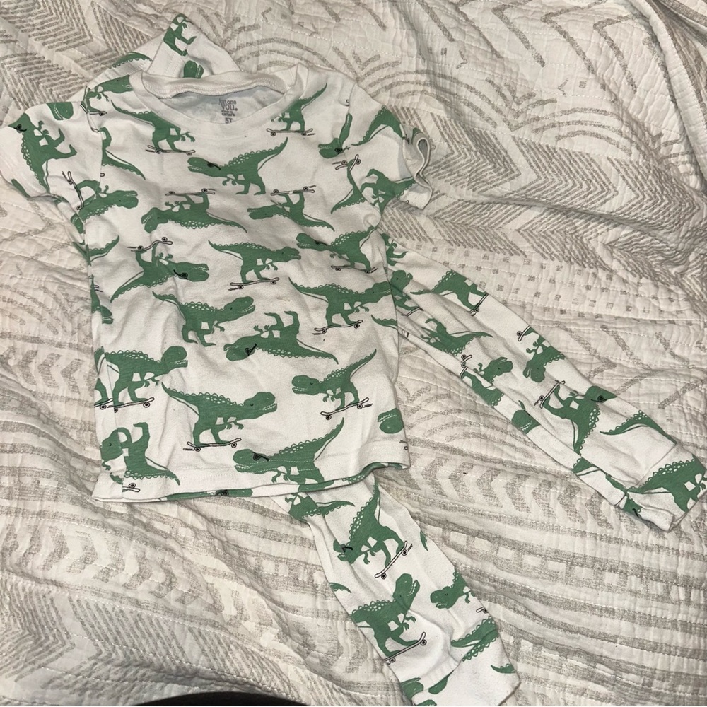 Dino Skateboard Pajamas 🦖